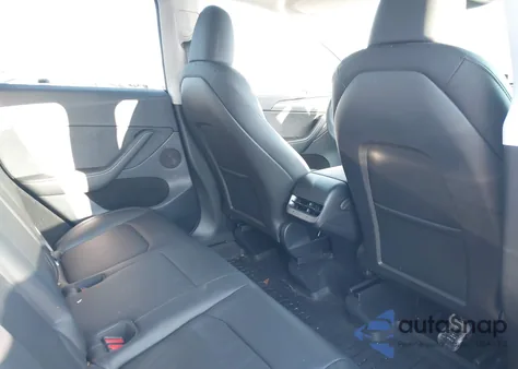 2024 Tesla Model Y Long Range Dual Motor All-Wheel Drive из США, поврежденный, VIN 7SAYGDEE3RF160174